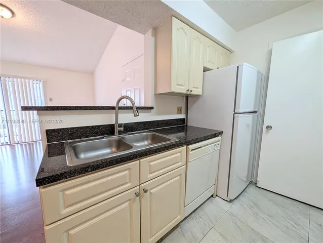 $1,850 | 15067 Southwest 103rd Terrace, Unit 14205, Miami, FL 33196