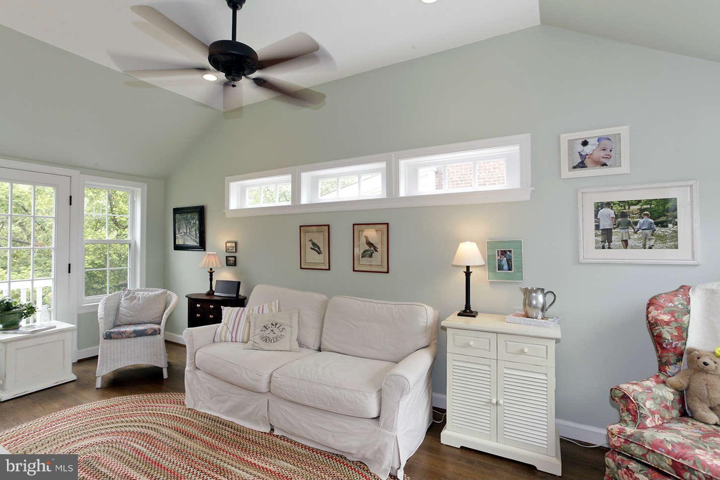 9603 Sutherland Road Silver Spring, MD 20901 - Photo 14 of 30 Family Room