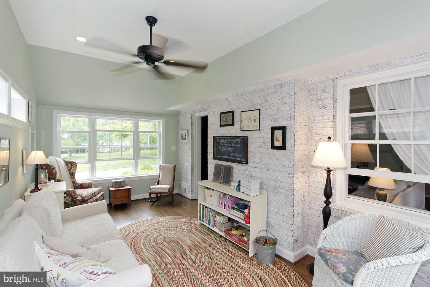 9603 Sutherland Road Silver Spring, MD 20901 - Photo 16 of 30 Family Room