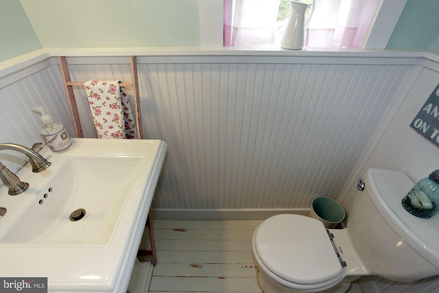 9603 Sutherland Road Silver Spring, MD 20901 - Photo 17 of 30 Powder Room