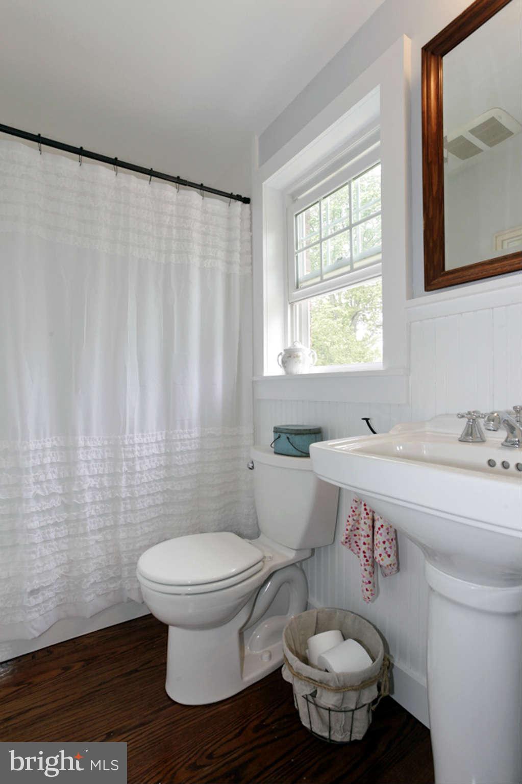 9603 Sutherland Road Silver Spring, MD 20901 - Photo 20 of 30 Upper Level Bath