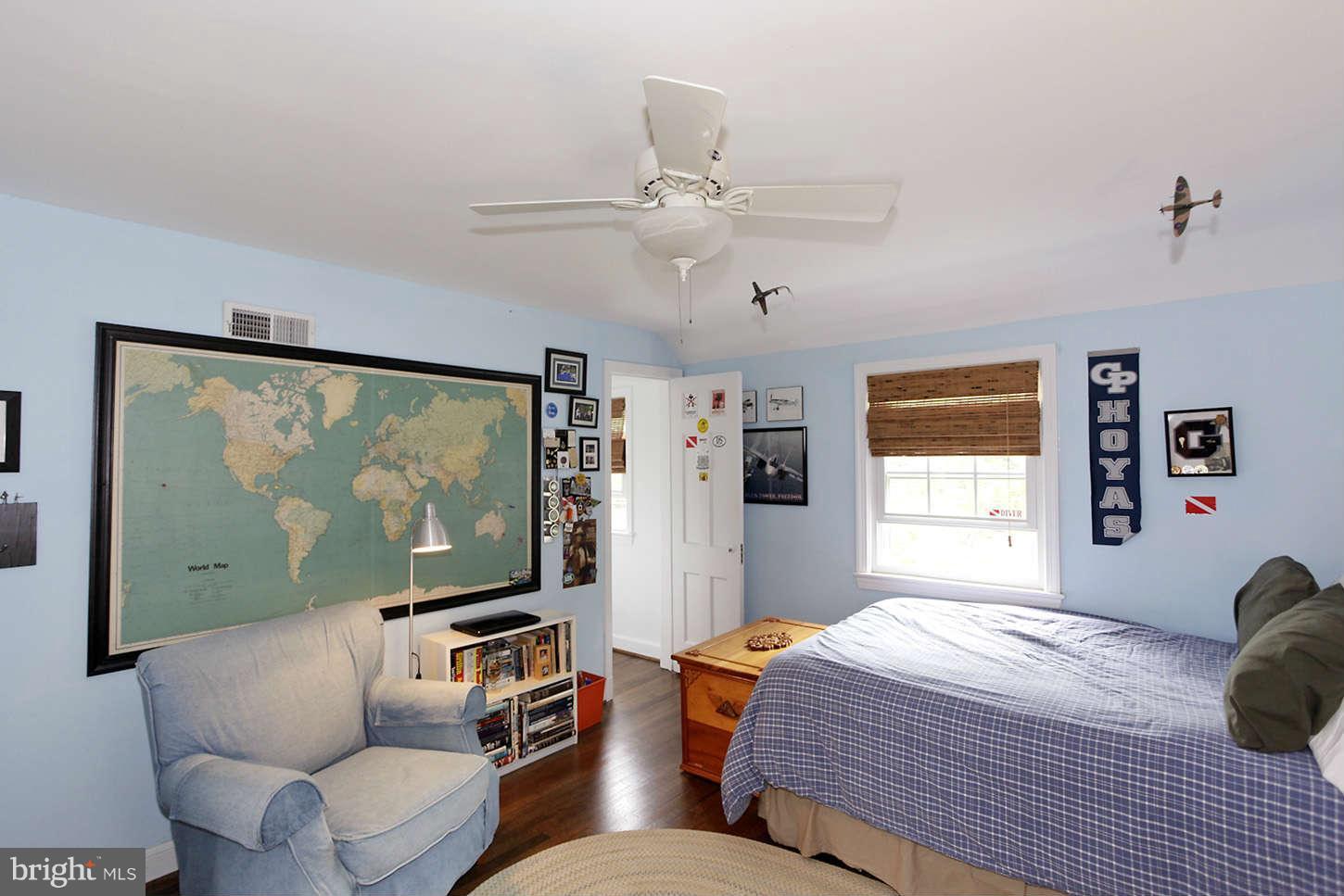 9603 Sutherland Road Silver Spring, MD 20901 - Photo 21 of 30 Bedroom