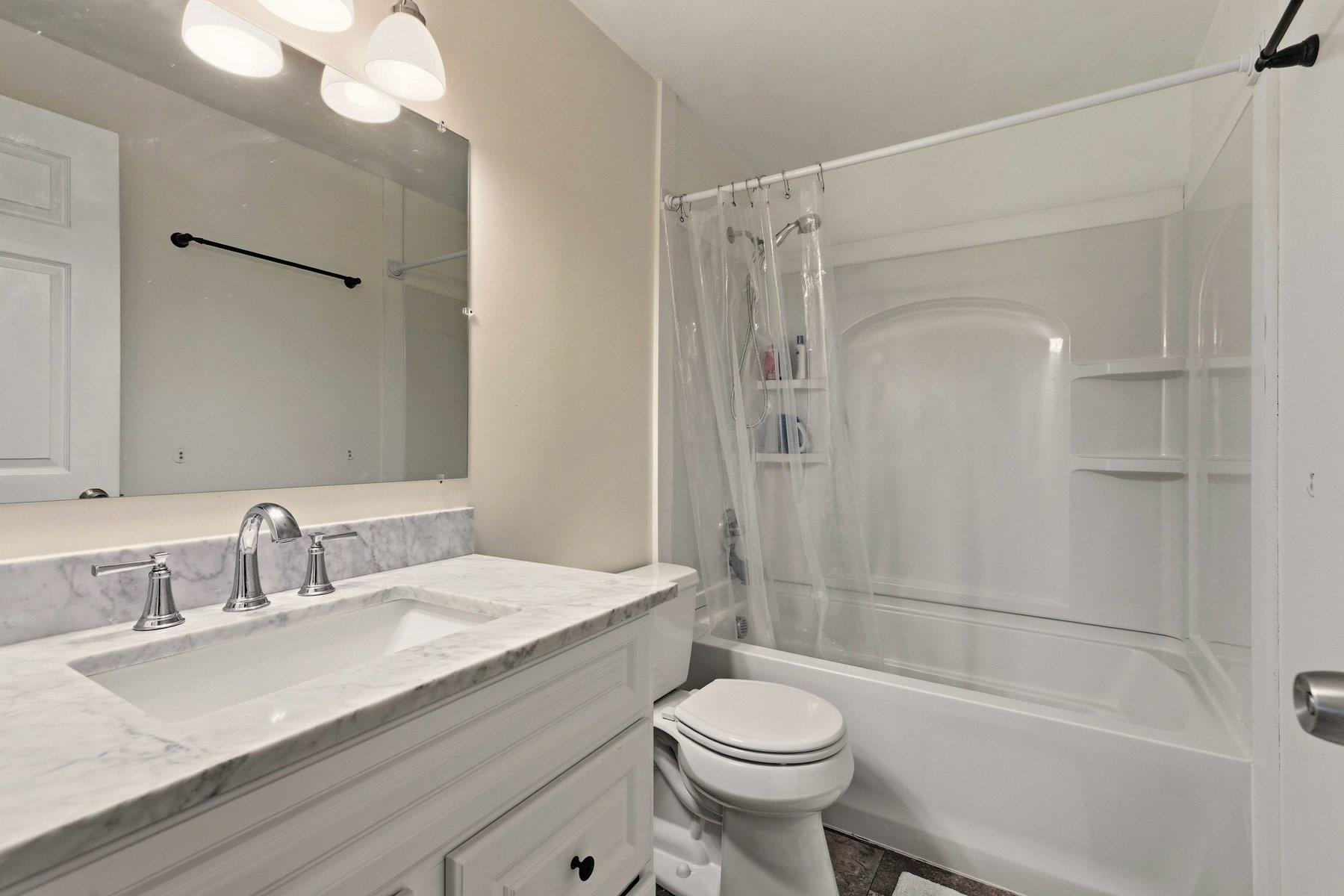 50 Brookside Drive, Unit F2 Exeter, NH 03833 - Photo 13 of 21