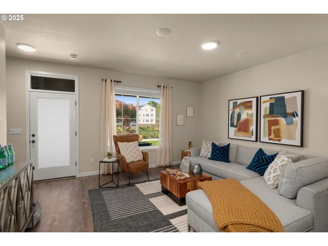 $449,500 | 3562 Southeast Brookwood Avenue, Hillsboro, OR 97123