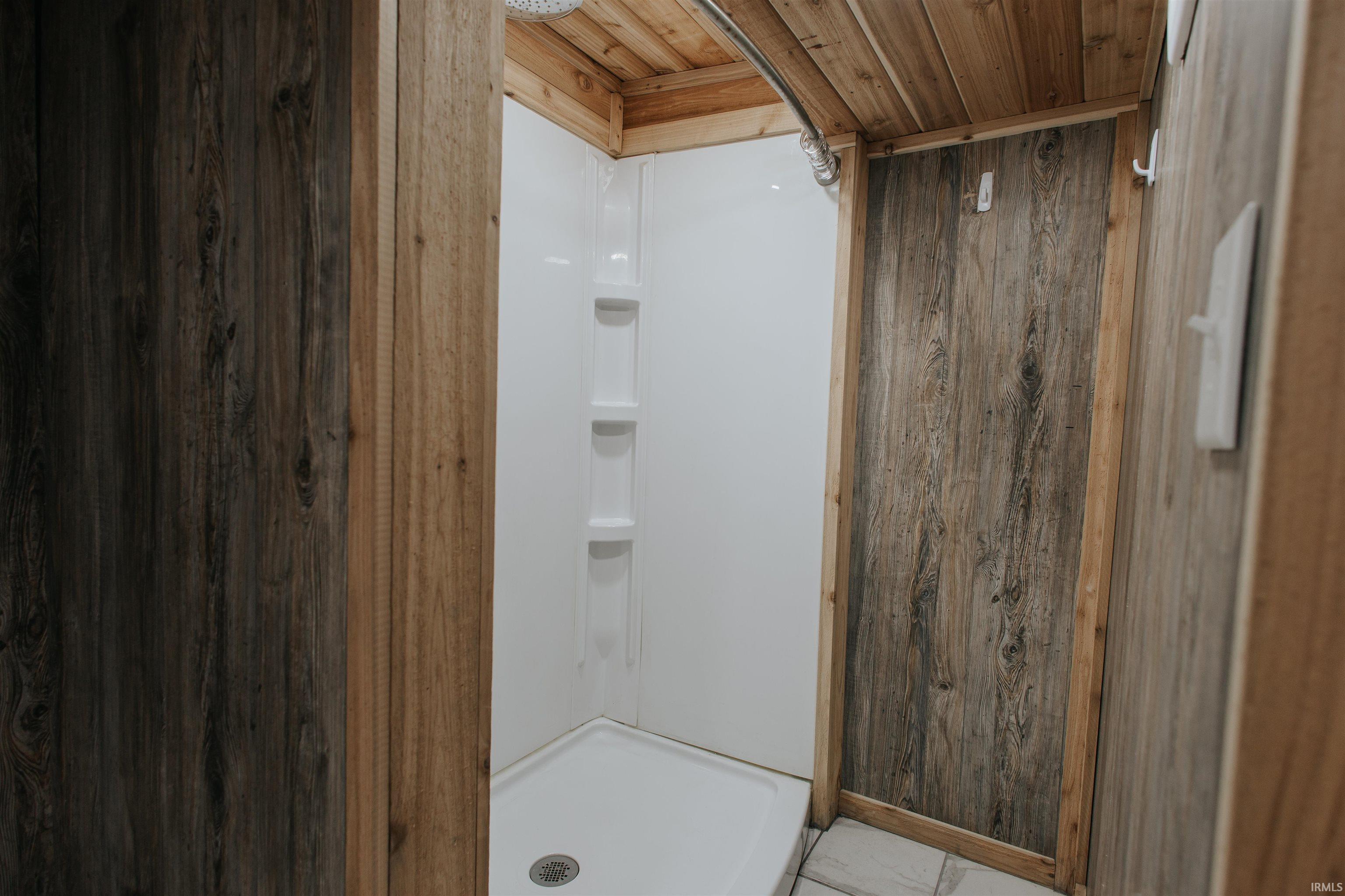 919 Sharon Road Newburgh, IN 47630 - Photo 24 of 36 Gallery Image 24