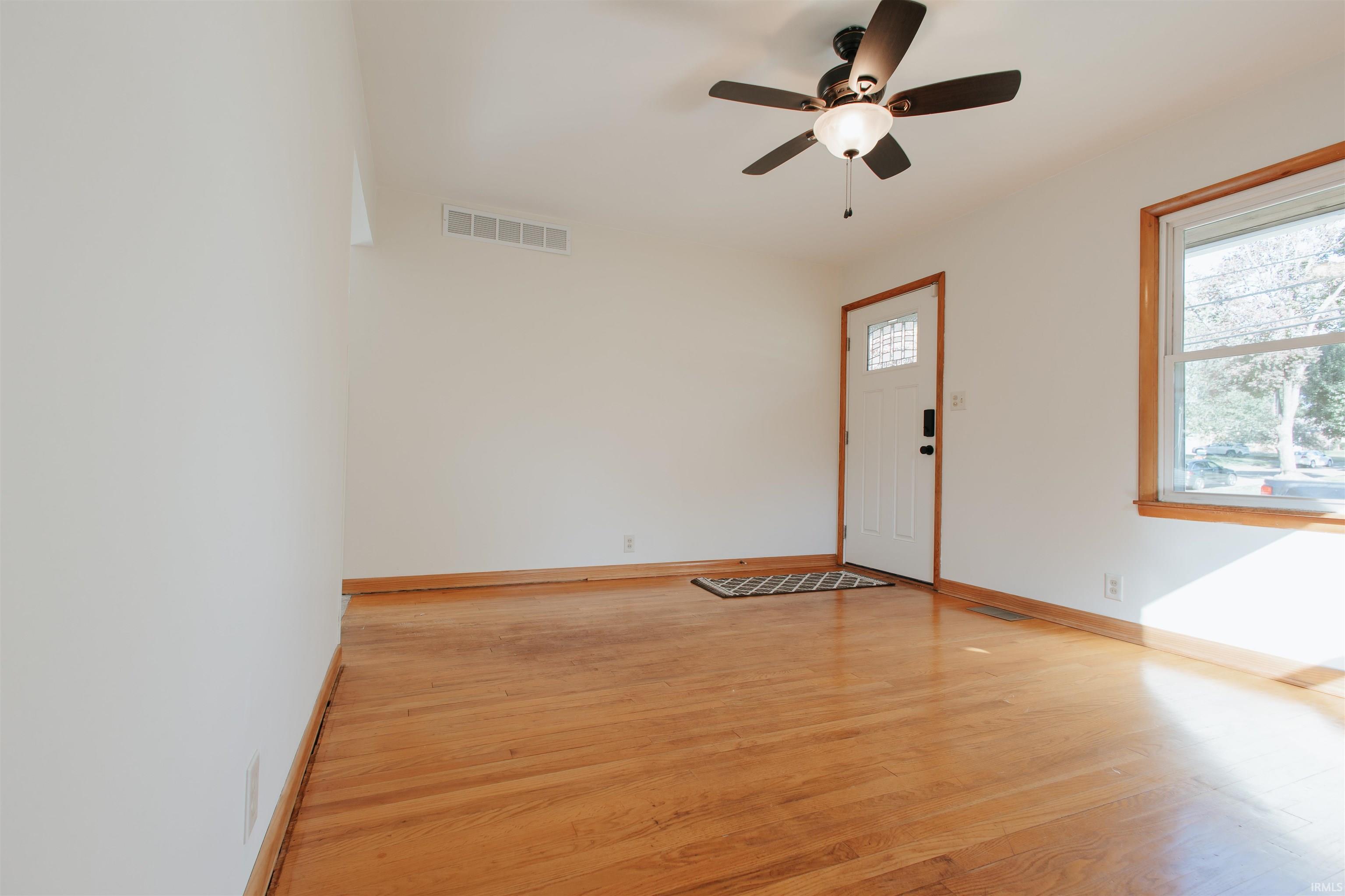 919 Sharon Road Newburgh, IN 47630 - Photo 3 of 36 Gallery Image 3