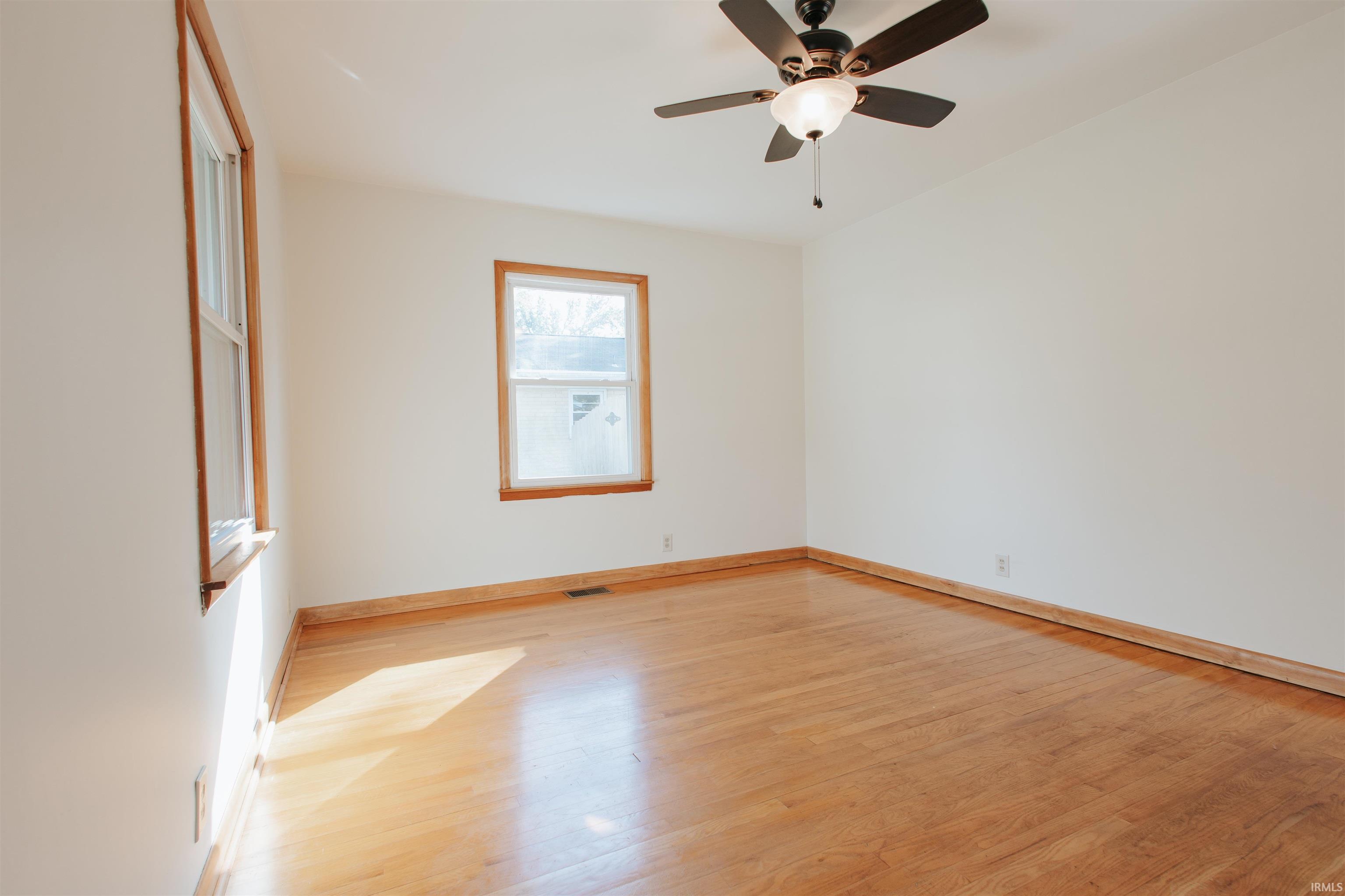 919 Sharon Road Newburgh, IN 47630 - Photo 5 of 36 Gallery Image 5