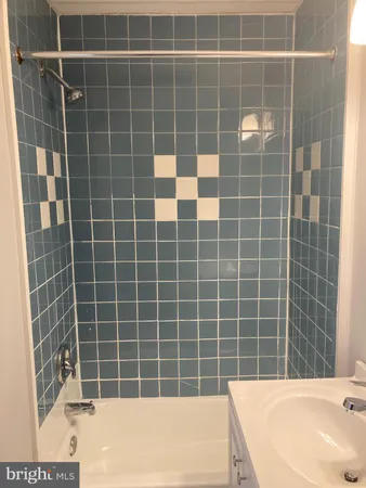 $890 | 1682 Harrison Street, Unit 1, Philadelphia, PA 19124