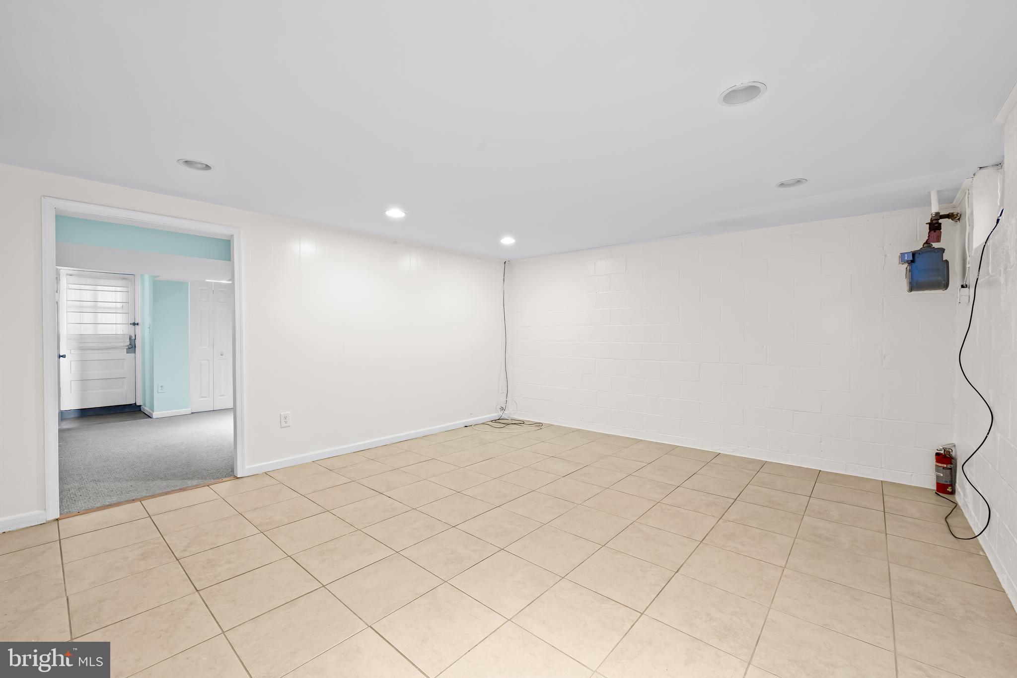 1027 Evesham Avenue Baltimore, MD 21212 - Photo 15 of 39 a view of an empty room