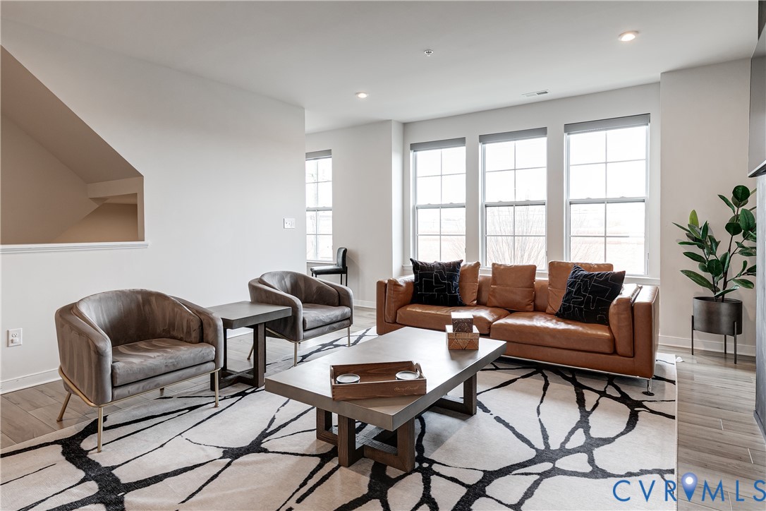 1473 Overbrook Road Richmond, VA 23220 - Photo 5 of 37