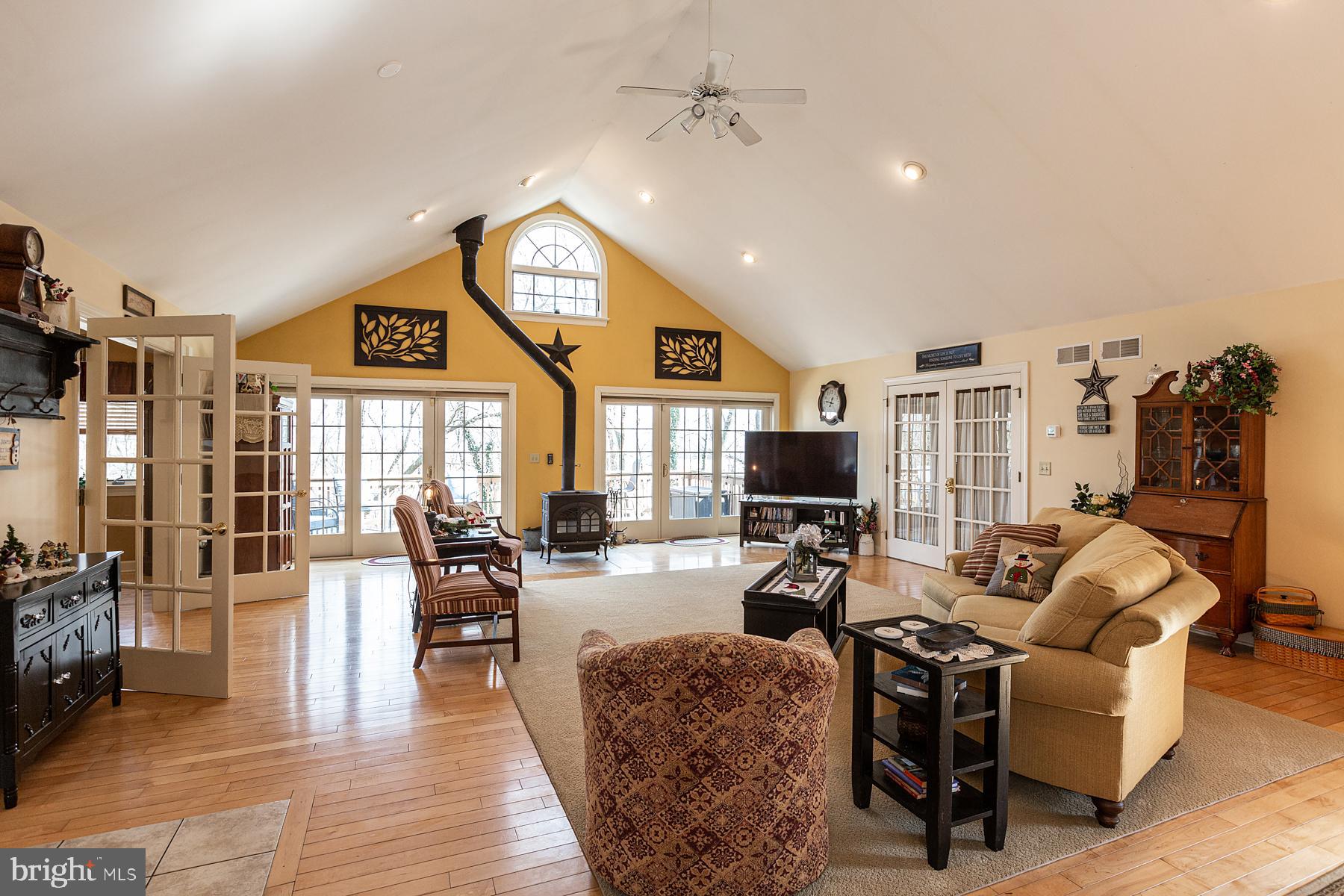 557 Hackman Road, Unit B Lititz, PA 17543 - Photo 4 of 51