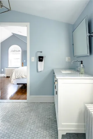 $3,900 | 34 Stockholm Street, Newport, RI 02840