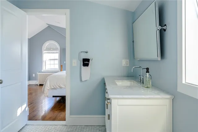 $3,900 | 34 Stockholm Street, Newport, RI 02840