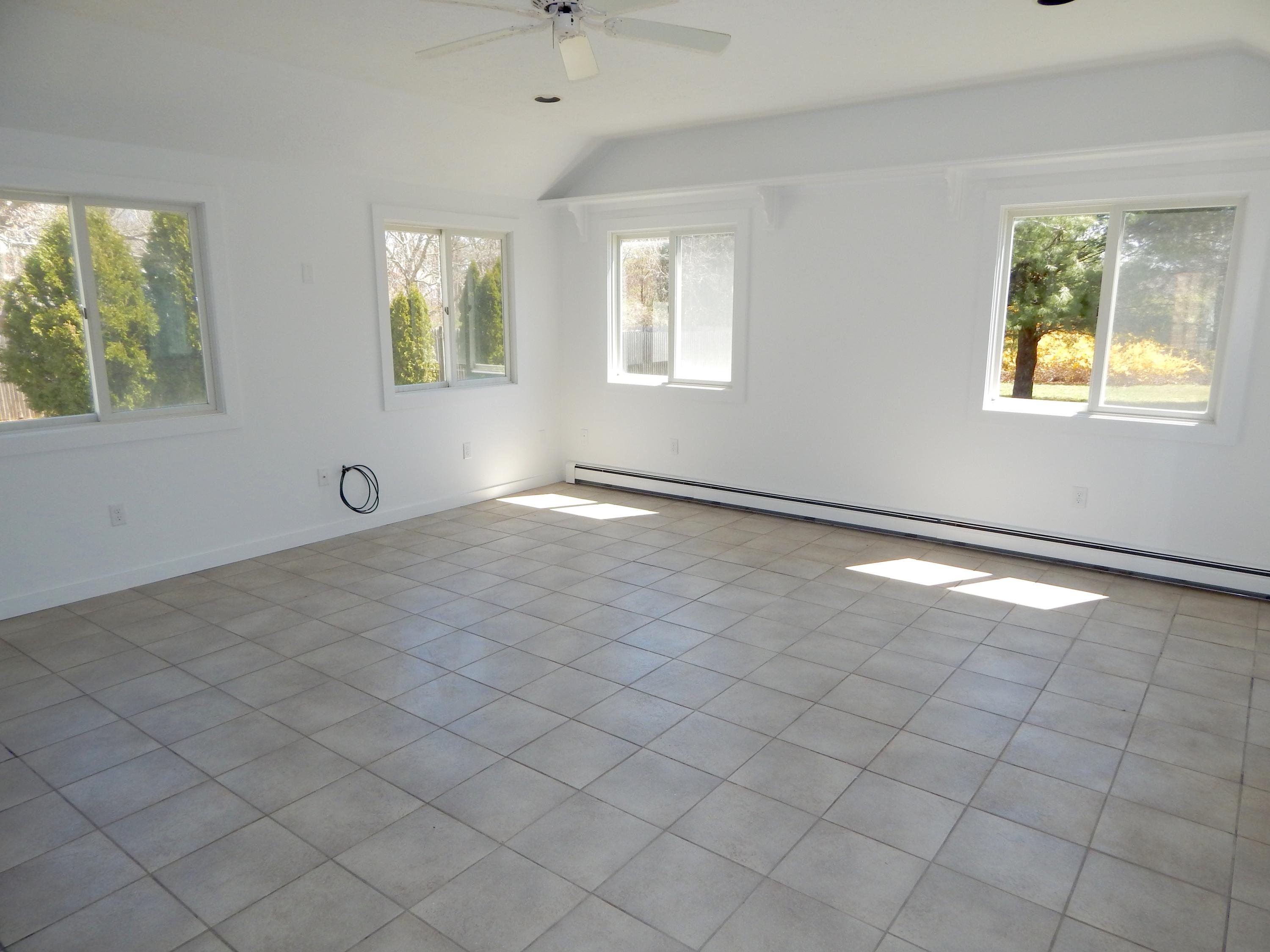 44 Windsor Road Sandwich, MA 02563 - Photo 4 of 11 DSCN1895