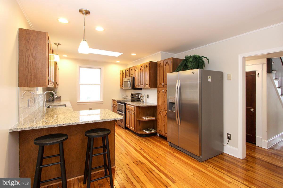 27404 Ridge Road Damascus, MD 20872 - Photo 11 of 27 Kitchen