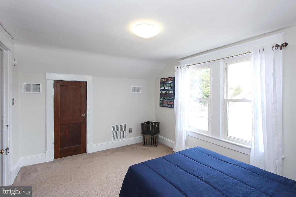 27404 Ridge Road Damascus, MD 20872 - Photo 23 of 27 Bedroom