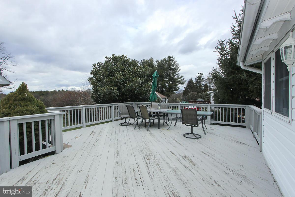 27404 Ridge Road Damascus, MD 20872 - Photo 26 of 27 Exterior (Rear)