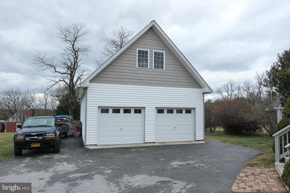 27404 Ridge Road Damascus, MD 20872 - Photo 27 of 27 Exterior (Rear)