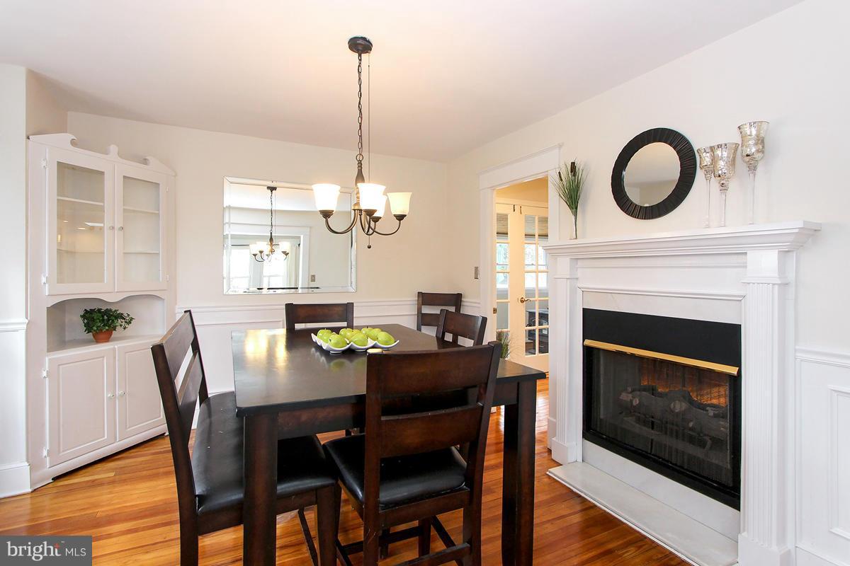 27404 Ridge Road Damascus, MD 20872 - Photo 8 of 27 Dining Room
