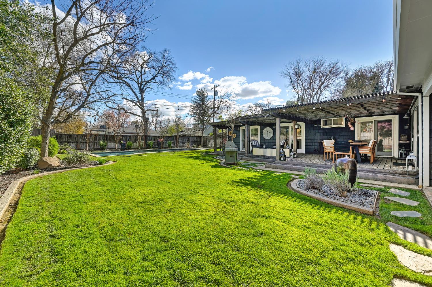 3852 El Ricon Way Sacramento, CA 95864 - Photo 48 of 71