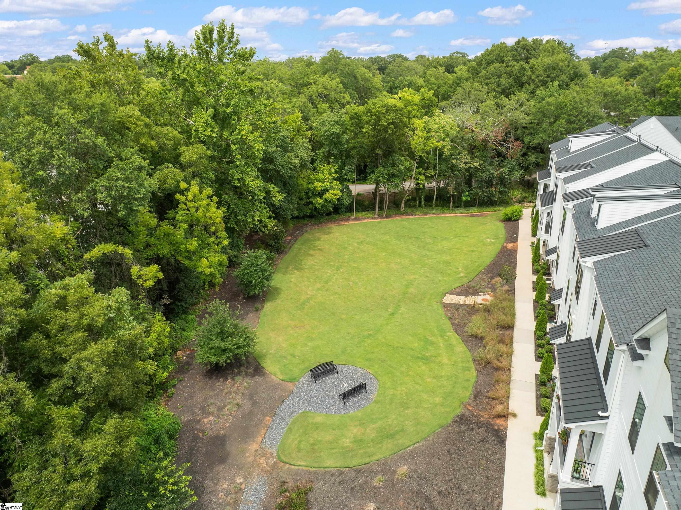 15 Millside Circle Greenville, SC 29605 - Photo 3 of 35