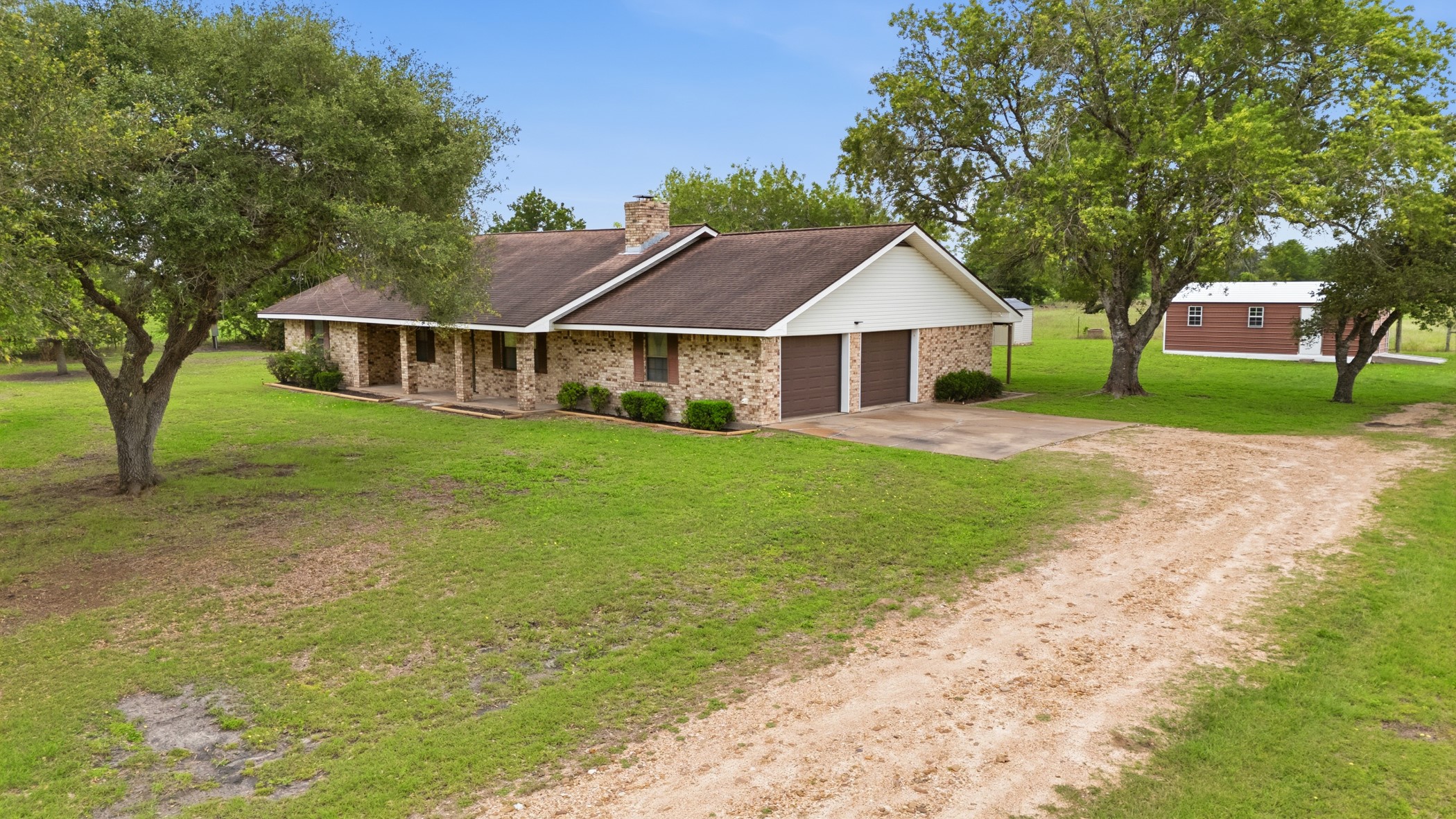 1150 Cr 209 Road Weimar, TX 78962 - Photo 2 of 29