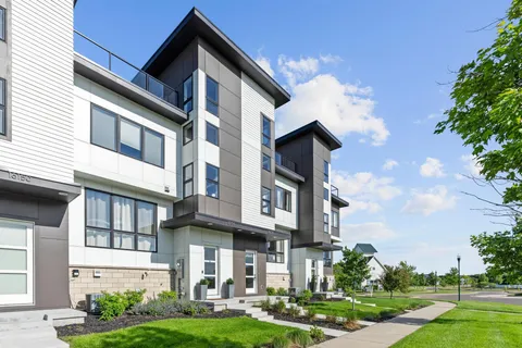 $435,000 | 16158 Eagleview Drive, Lakeville, MN 55044