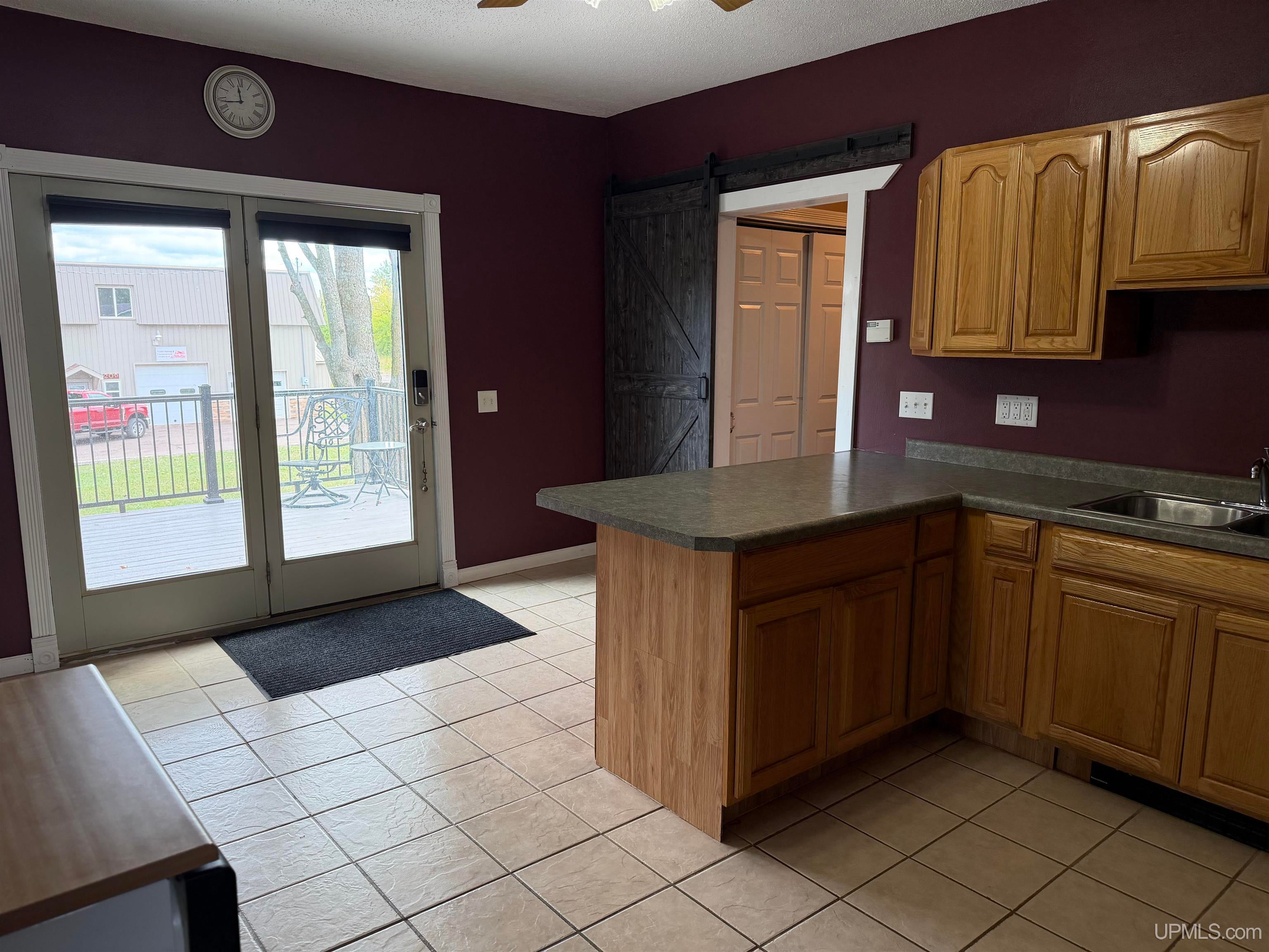 303 Maple Street Hurley, WI 54534 - Photo 6 of 27 Gallery Image 6