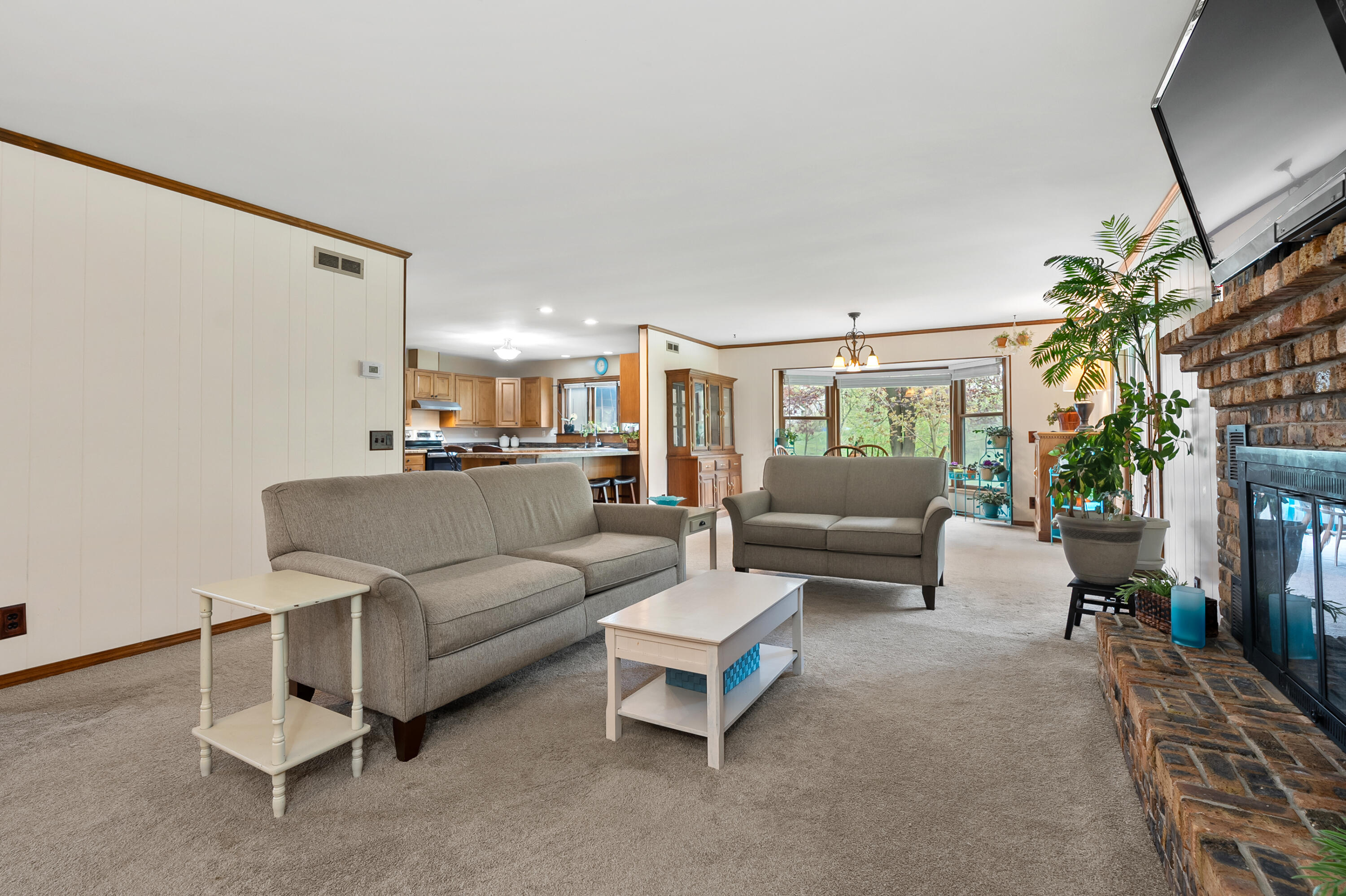 2901 Nichols Road Kalamazoo, MI 49006 - Photo 13 of 44 Nichols Rd 2901 Kalamazoo 49004-5