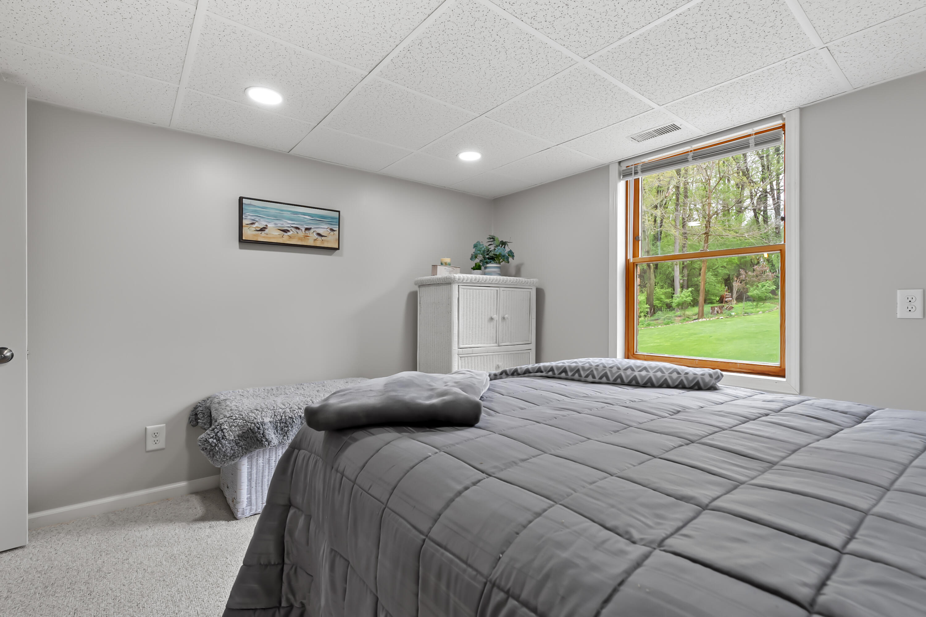 2901 Nichols Road Kalamazoo, MI 49006 - Photo 22 of 44 Nichols Rd 2901 Kalamazoo 49004-30