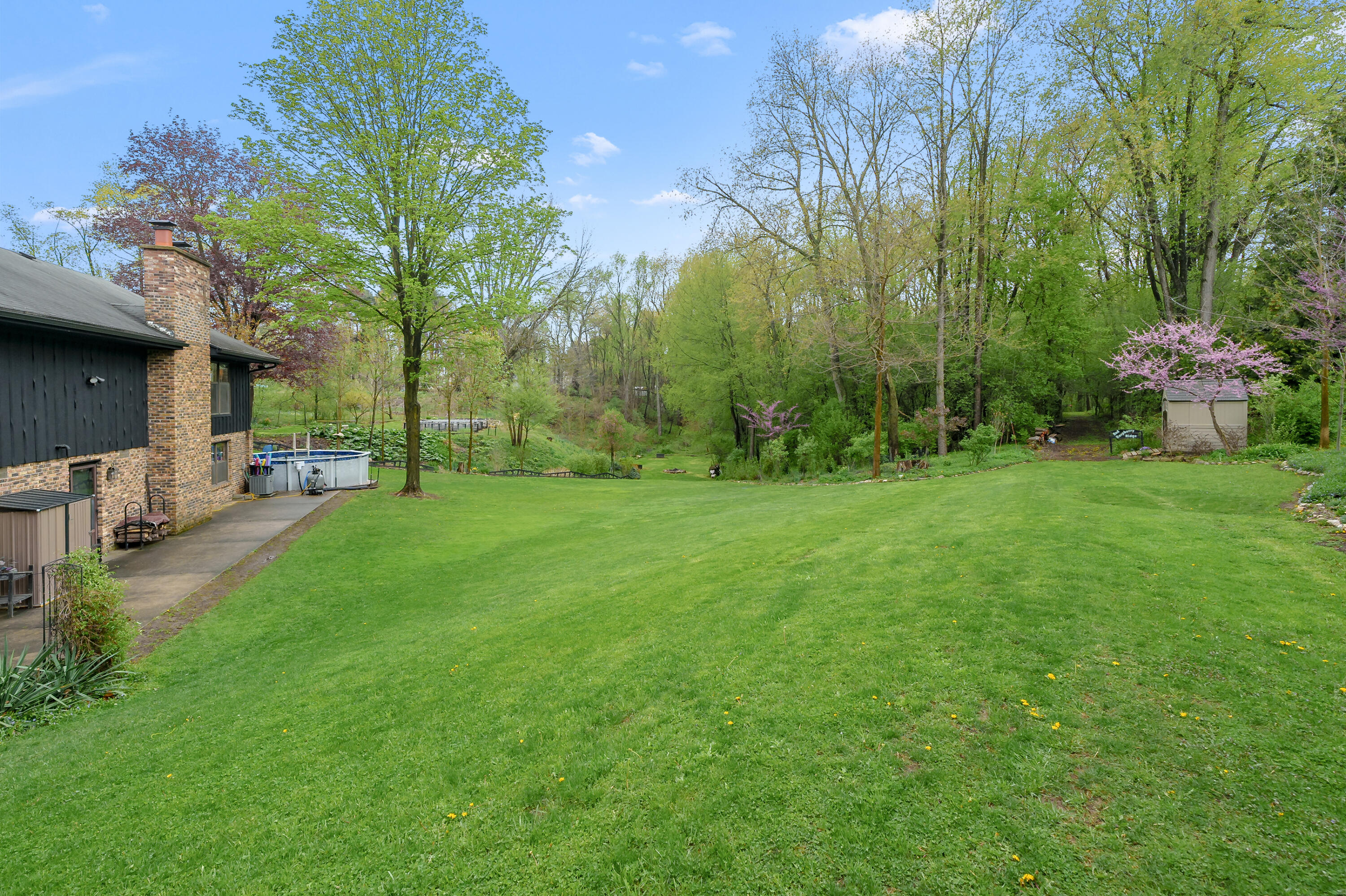 2901 Nichols Road Kalamazoo, MI 49006 - Photo 38 of 44 Nichols Rd 2901 Kalamazoo 49004-47