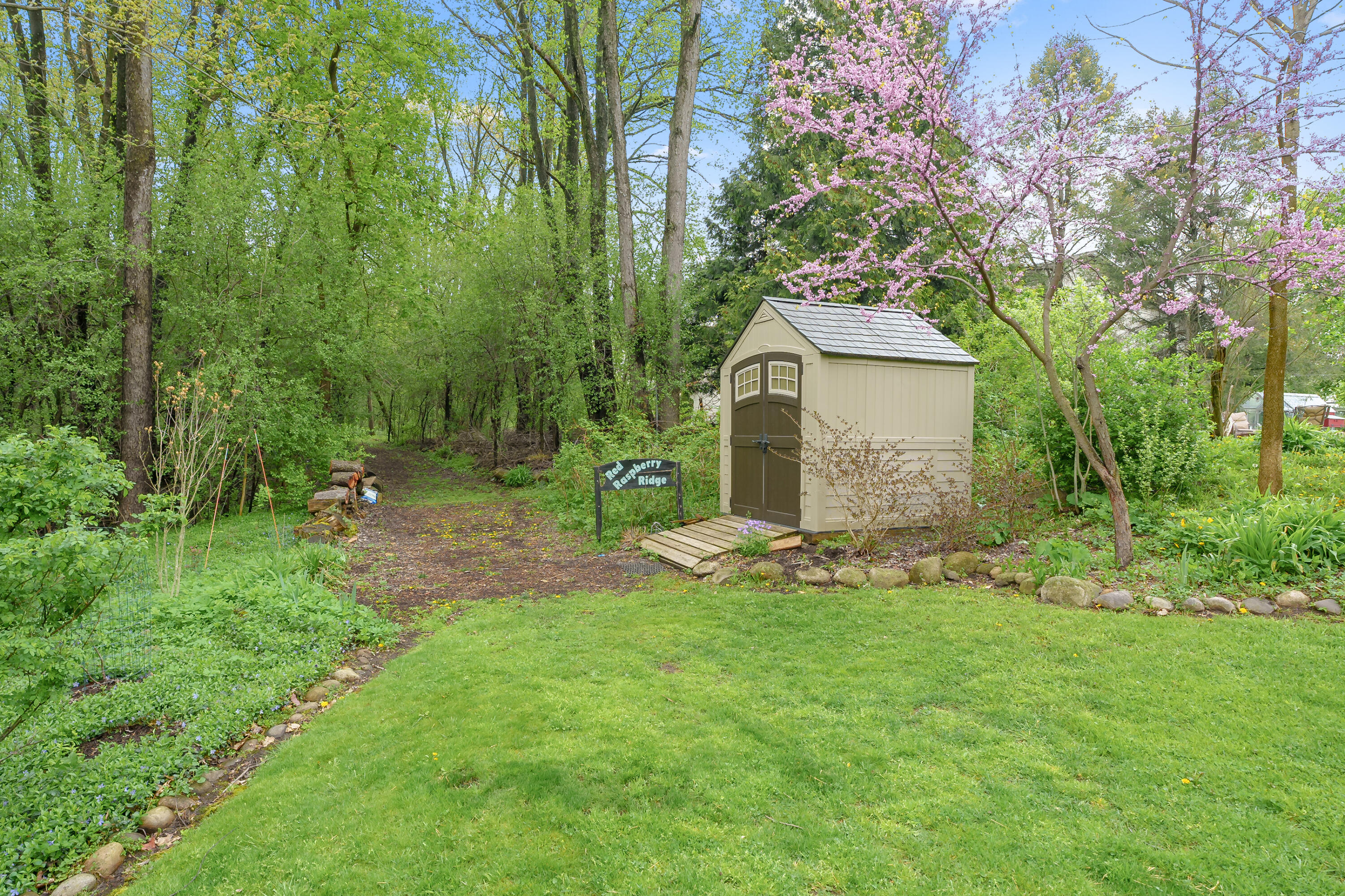 2901 Nichols Road Kalamazoo, MI 49006 - Photo 39 of 44 Nichols Rd 2901 Kalamazoo 49004-48