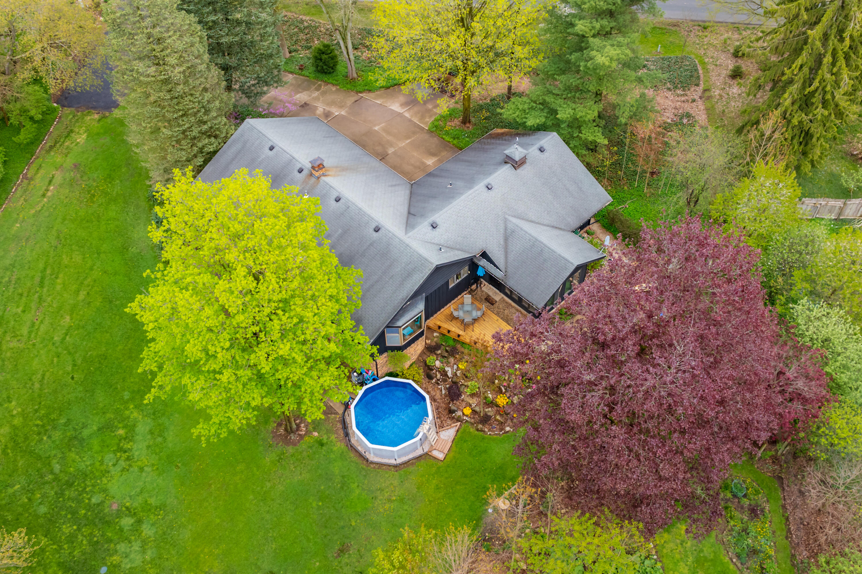 2901 Nichols Road Kalamazoo, MI 49006 - Photo 44 of 44 Nichols Rd 2901 Kalamazoo 49004-62