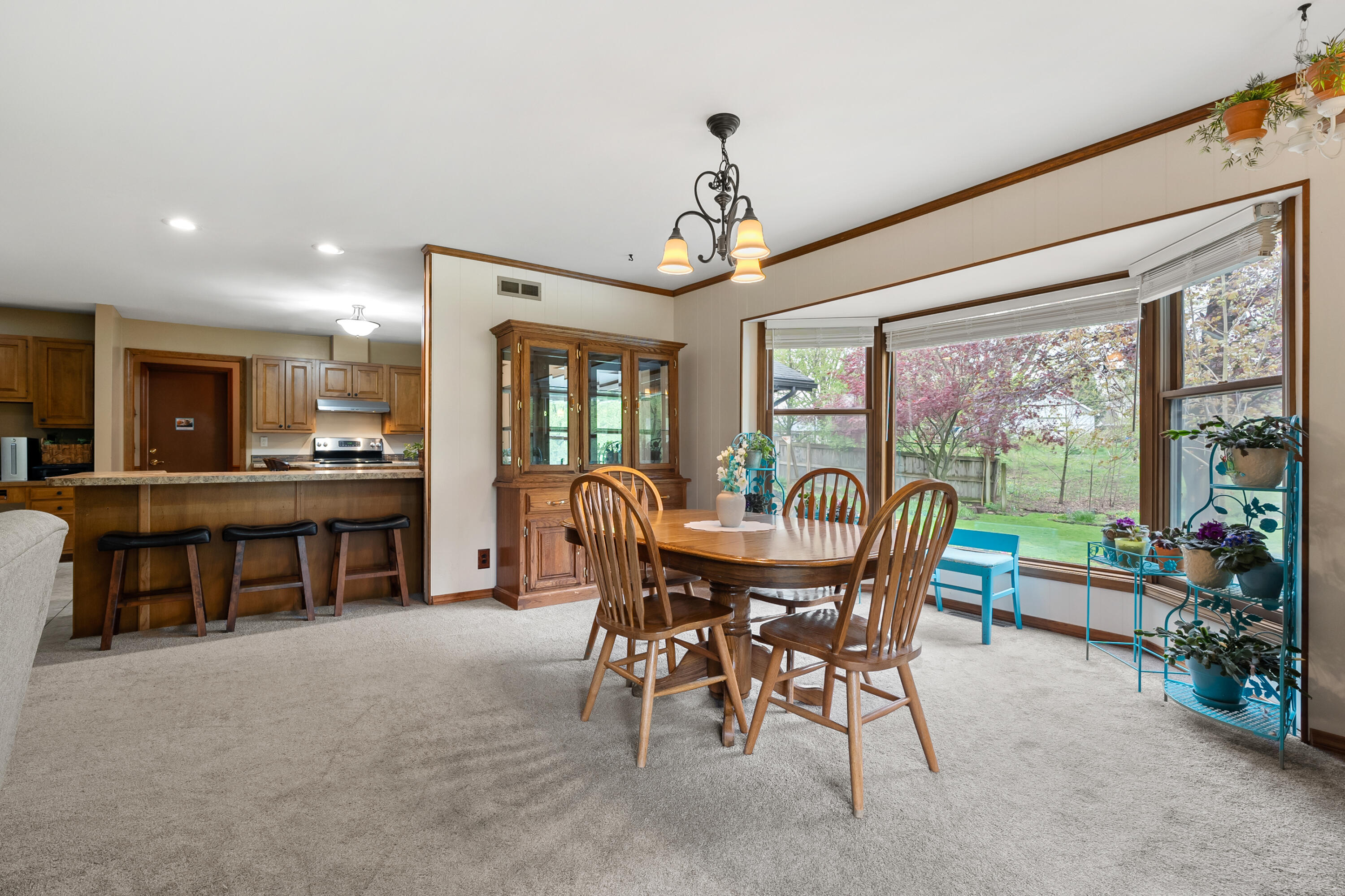 2901 Nichols Road Kalamazoo, MI 49006 - Photo 9 of 44 Nichols Rd 2901 Kalamazoo 49004-7