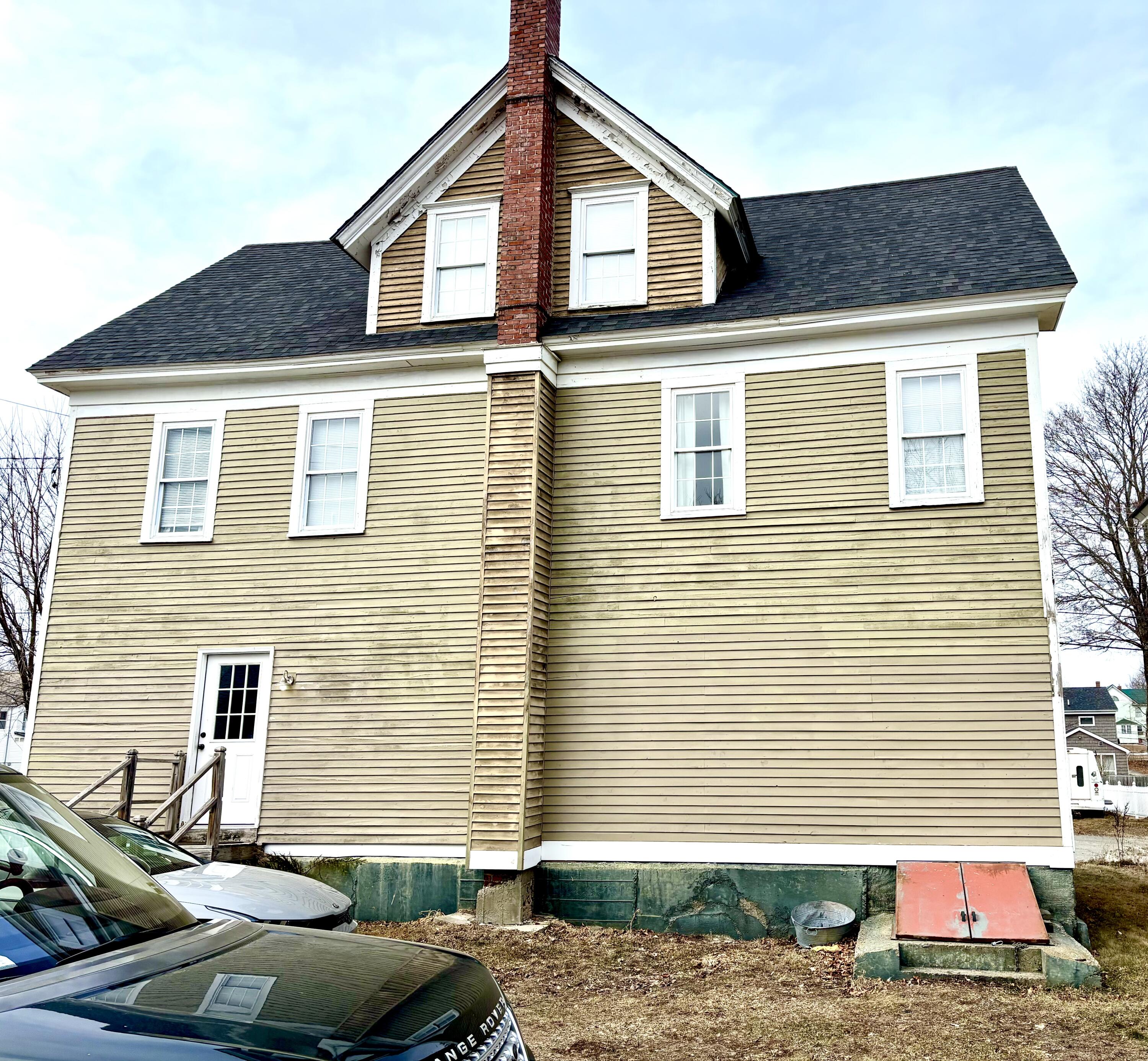 88 Pine Street Millinocket, ME 04462 - Photo 6 of 38 IMG_5676