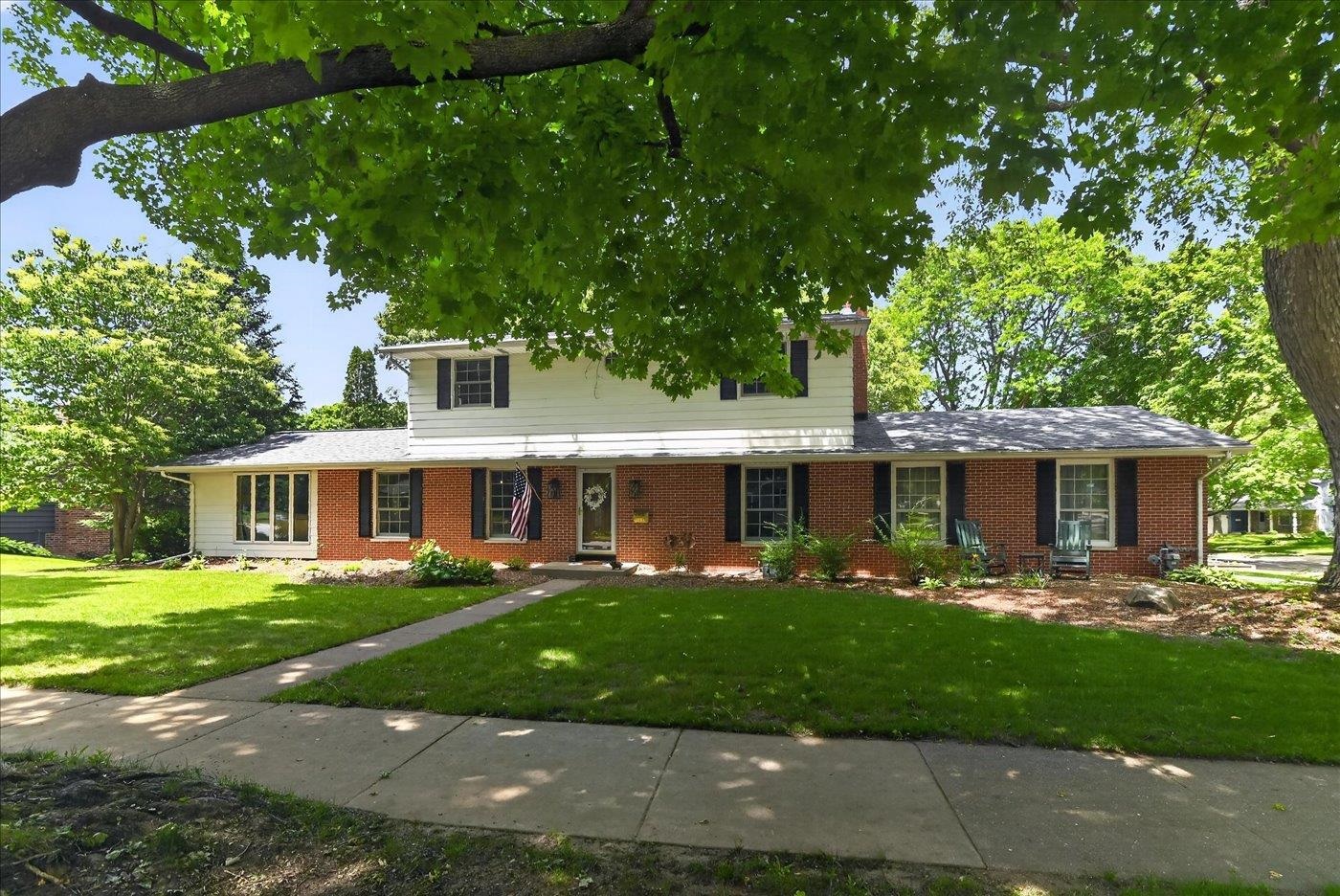 6602 Montclair Lane Madison, WI 53711 - Photo 2 of 63