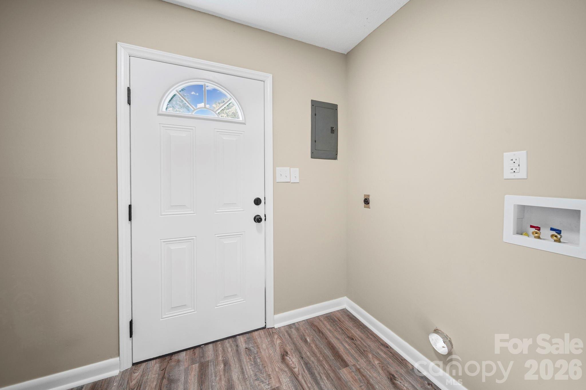 502 Geroid Street Salisbury, NC 28144 - Photo 24 of 31 a view of a hallway with closet