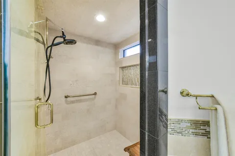 $750,000 | 17302 Atherington Place, Spring, TX 77379