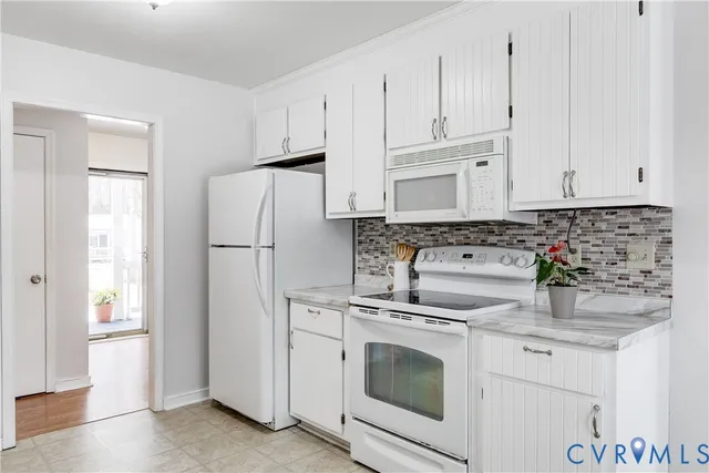 $349,950 | 11431 Brandenburg Drive, Midlothian, VA 23112