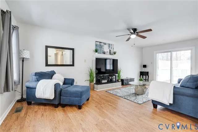 $349,950 | 11431 Brandenburg Drive, Midlothian, VA 23112