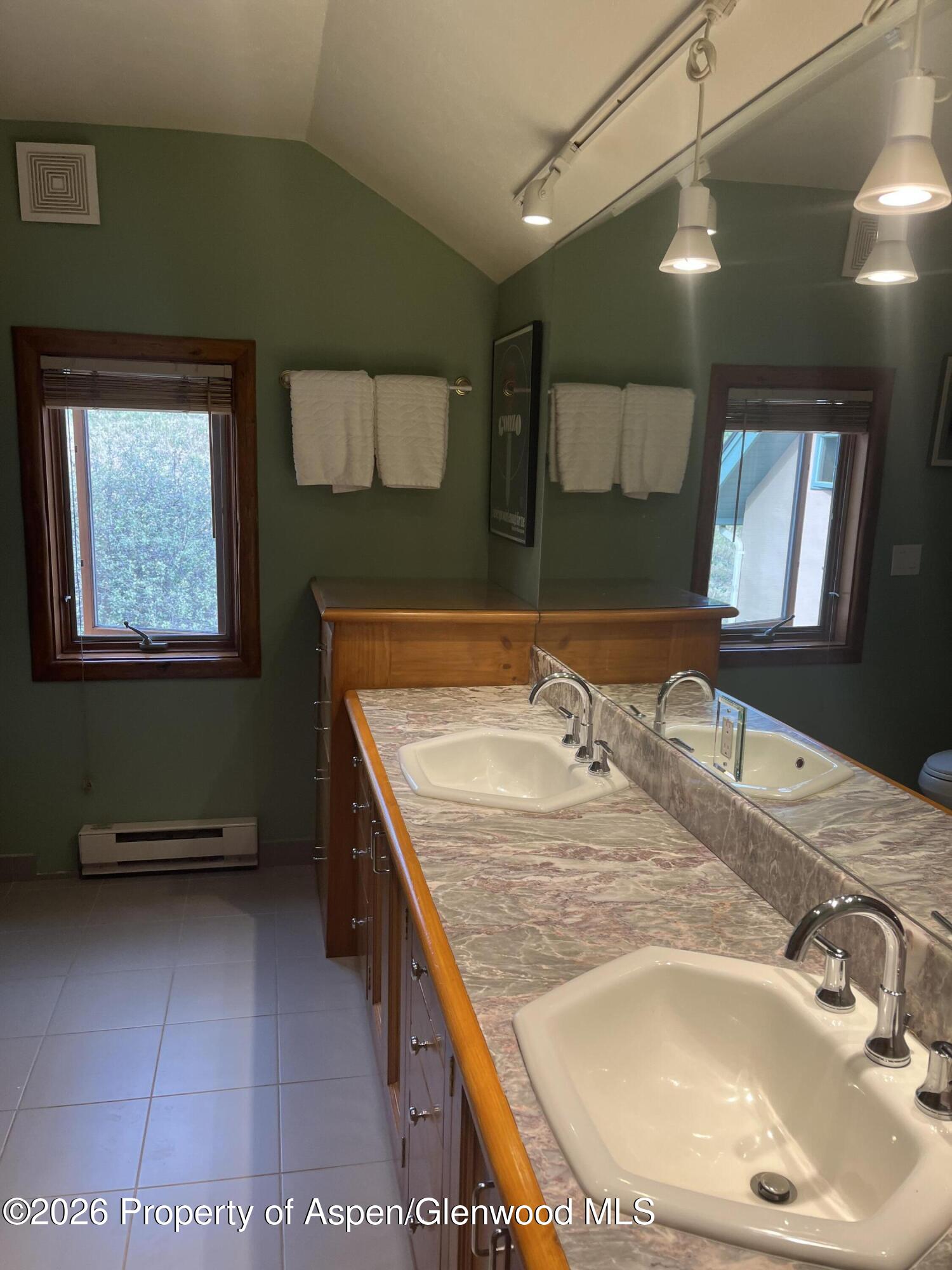 234 Light Hill Road Snowmass, CO 81654 - Photo 25 of 29 234 Master Bath 2