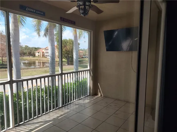 $1,950 | 8521 Oakshade Circle, Unit 421, Fort Myers, FL 33919