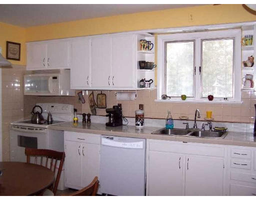 12 Lord Road Templeton, MA 01468 - Photo 5 of 22 Gallery Image 5
