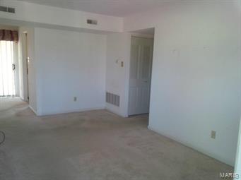 9124 Eager Road St. Louis, MO 63144 - Photo 2 of 6 Gallery Image 2