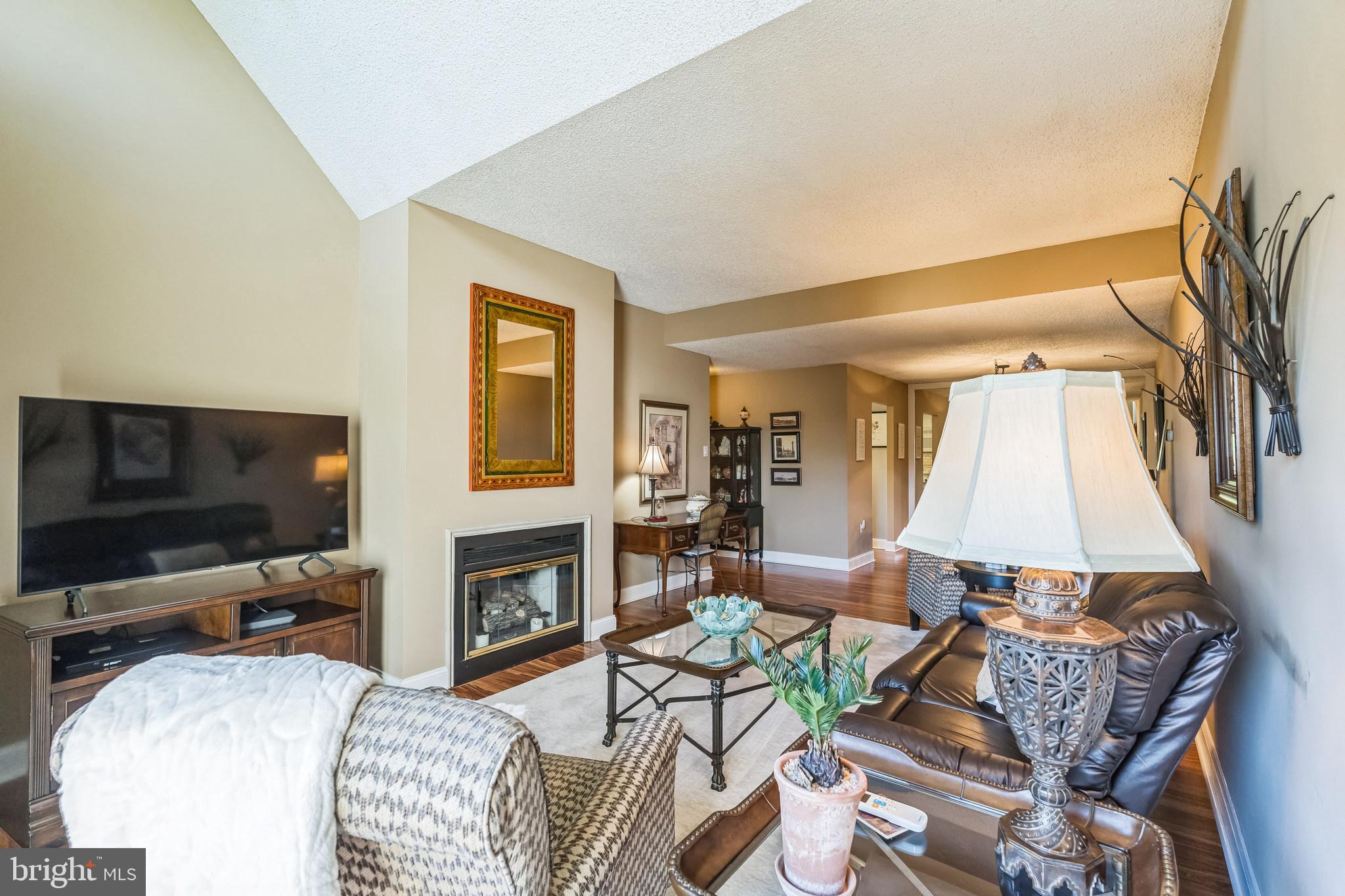 700 Avondale Road, Unit PH9 Wallingford, PA 19086 - Photo 11 of 31 Family Room
