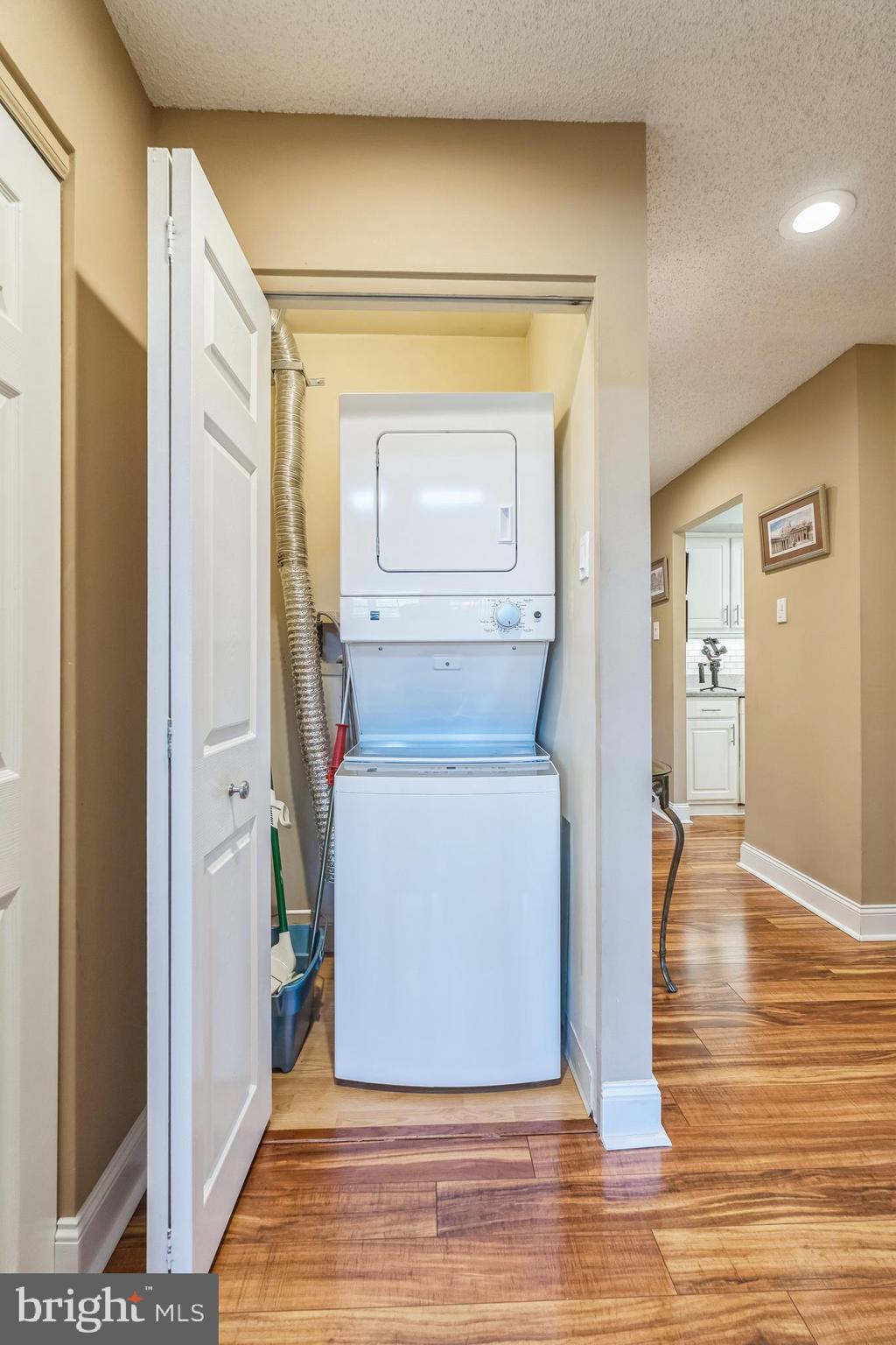 700 Avondale Road, Unit PH9 Wallingford, PA 19086 - Photo 24 of 31 Laundry Room