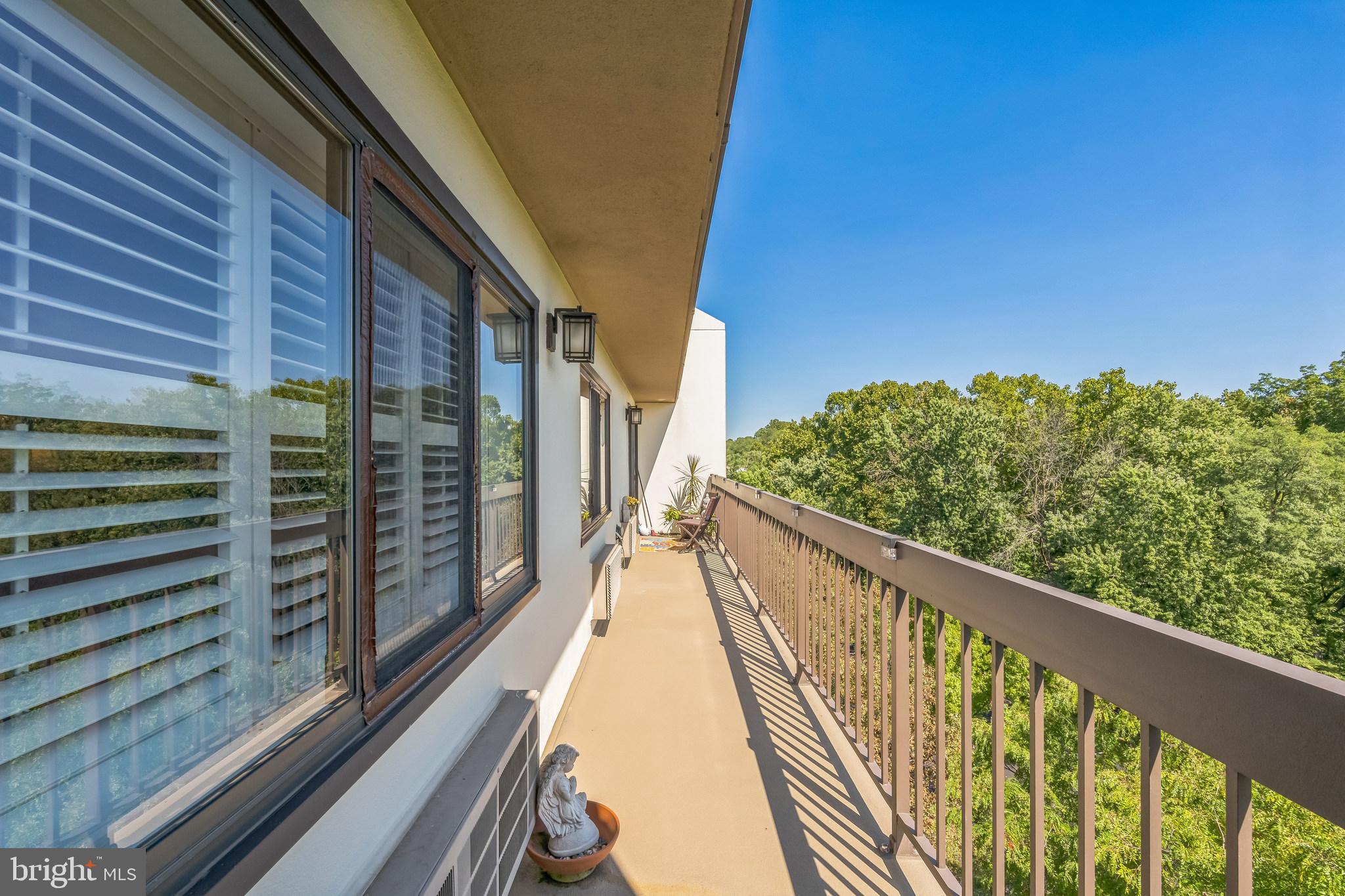700 Avondale Road, Unit PH9 Wallingford, PA 19086 - Photo 26 of 31 Patio