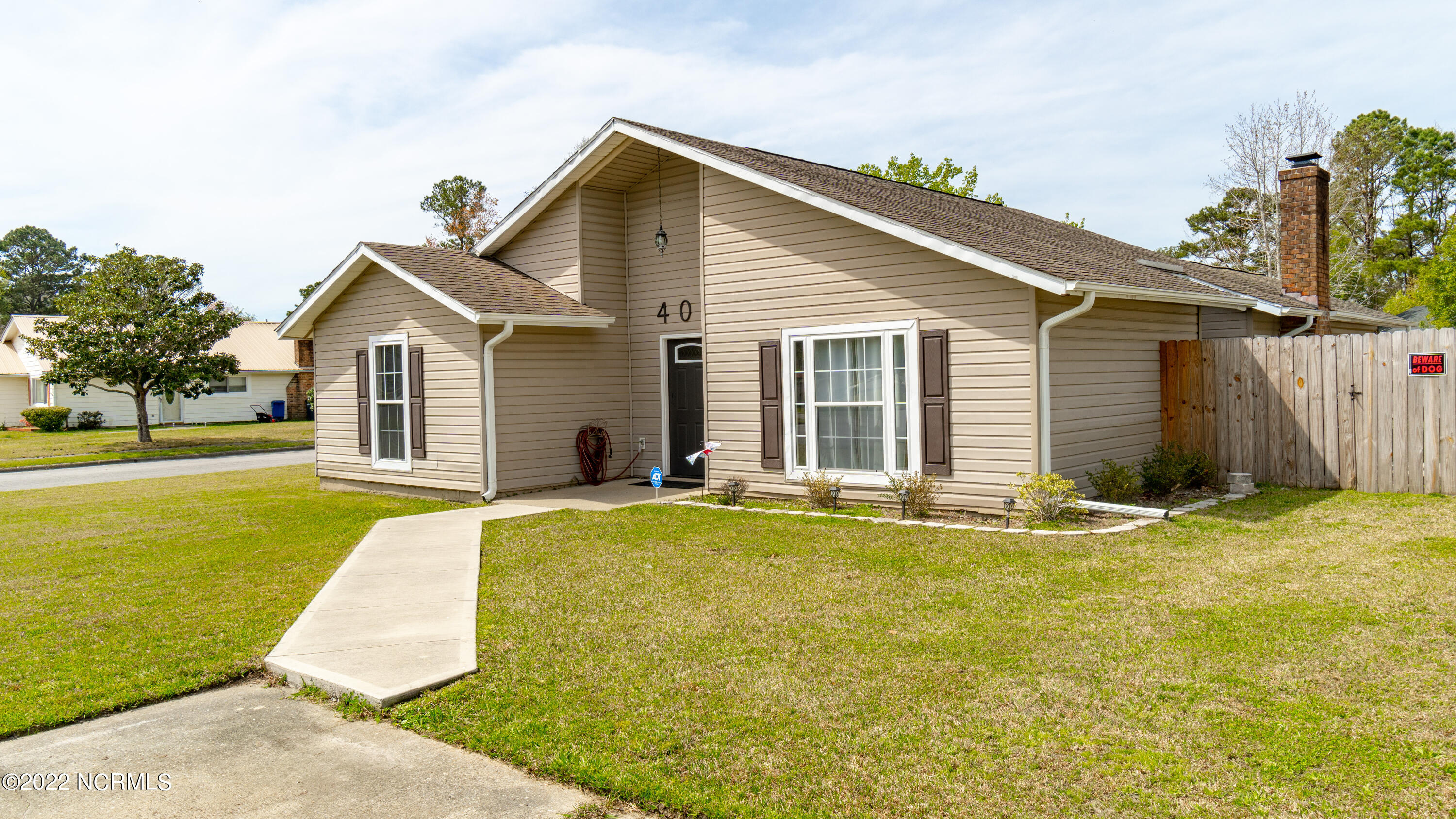 406 Dennis Road Jacksonville, NC 28546 - Photo 1 of 26 Front of home