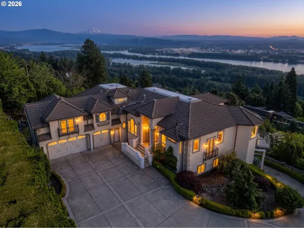 $3,150,000 | 330 Northwest Ilwaco Street, Camas, WA 98607