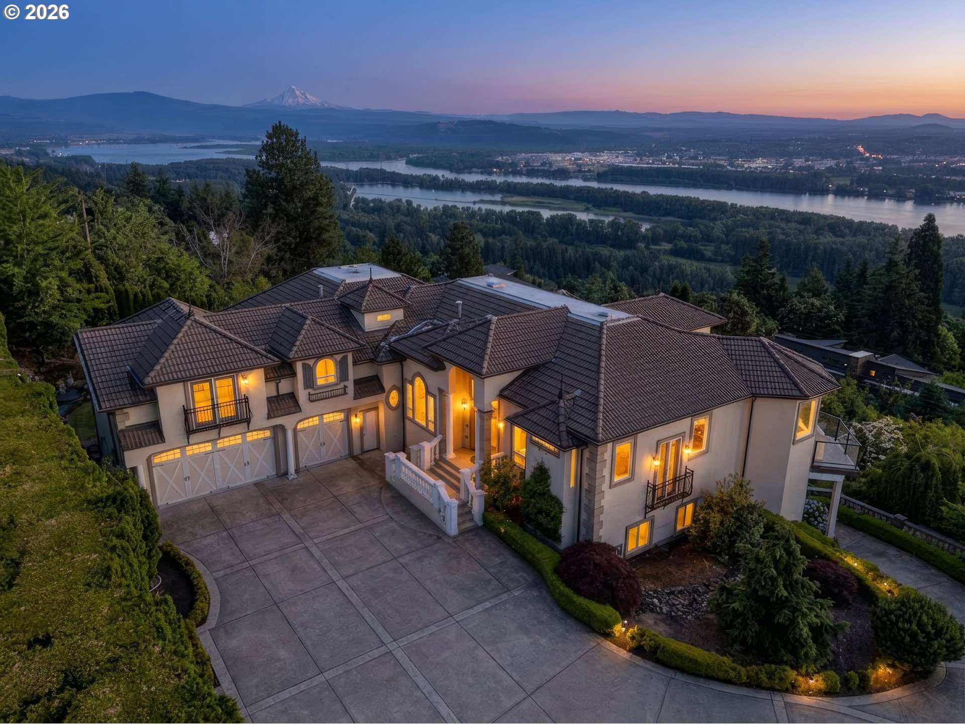 330 Northwest Ilwaco Street Camas, WA 98607 - Photo 1 of 47
